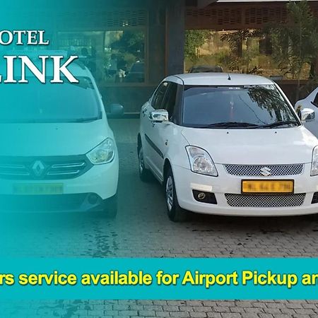 Hotel Clink New Delhi Airport Exterior photo